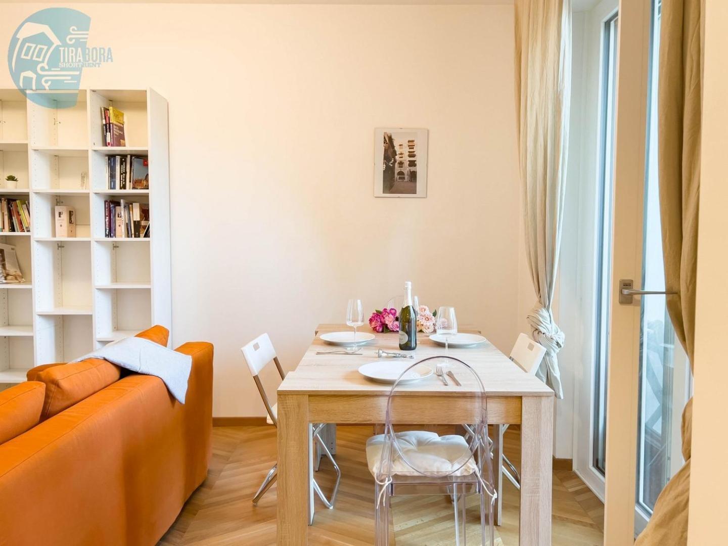 Cappello 9 Tirabora Short Rent * Trieste