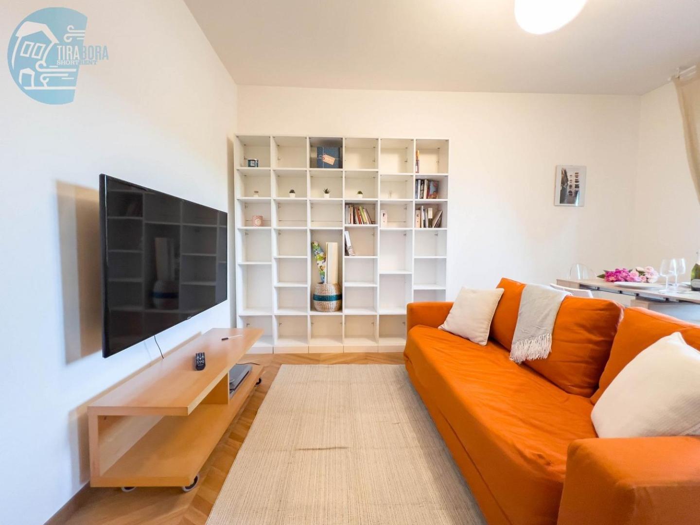 Cappello 9 Tirabora Short Rent Trieste